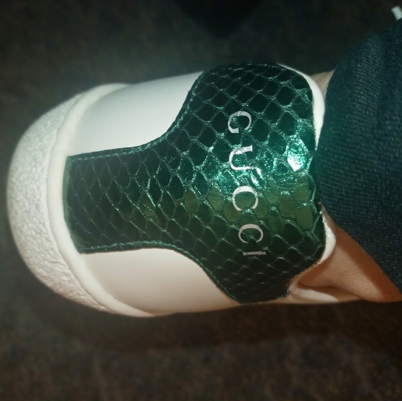 SOLD! Gucci Ace Bee Sneakers 34.5 - Picture 5 of 14